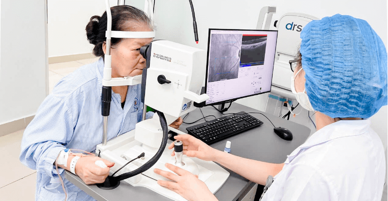 Kiểm tra mắt OCT (Optical Coherence Tomography)